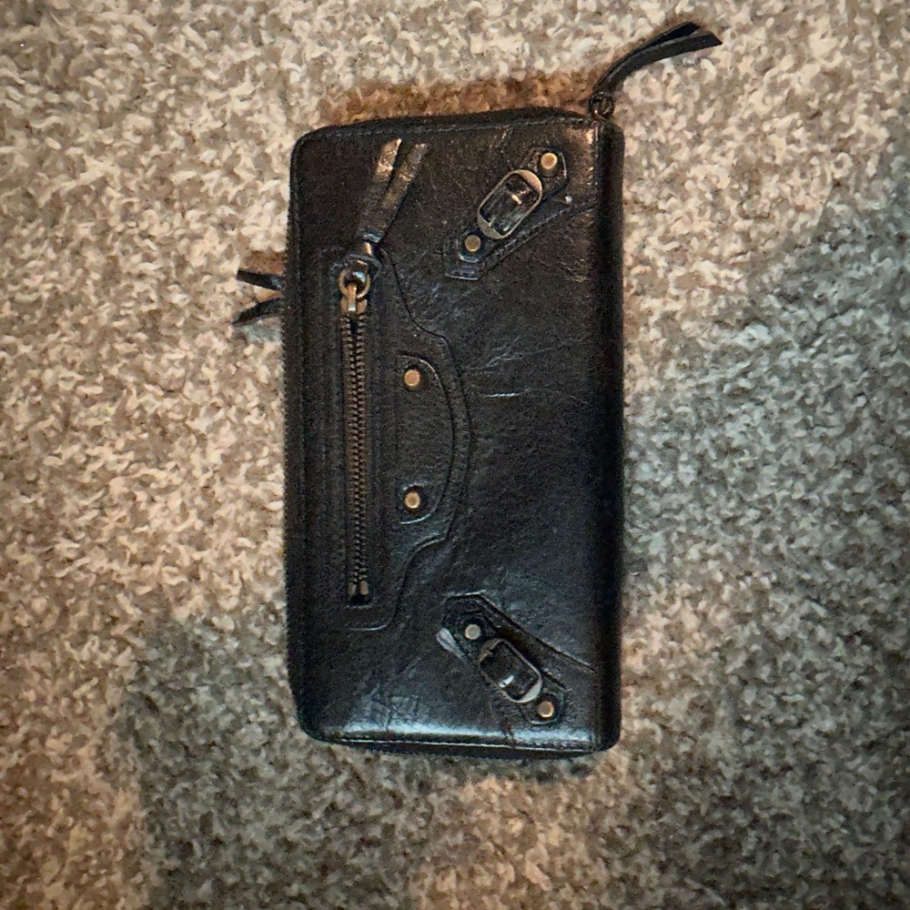 Beautiful Balenciaga wallet